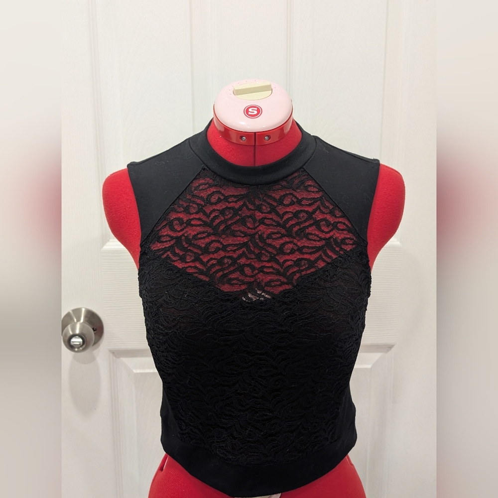 Crop top